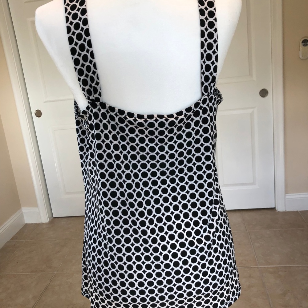 Top - Picture 2 of 2